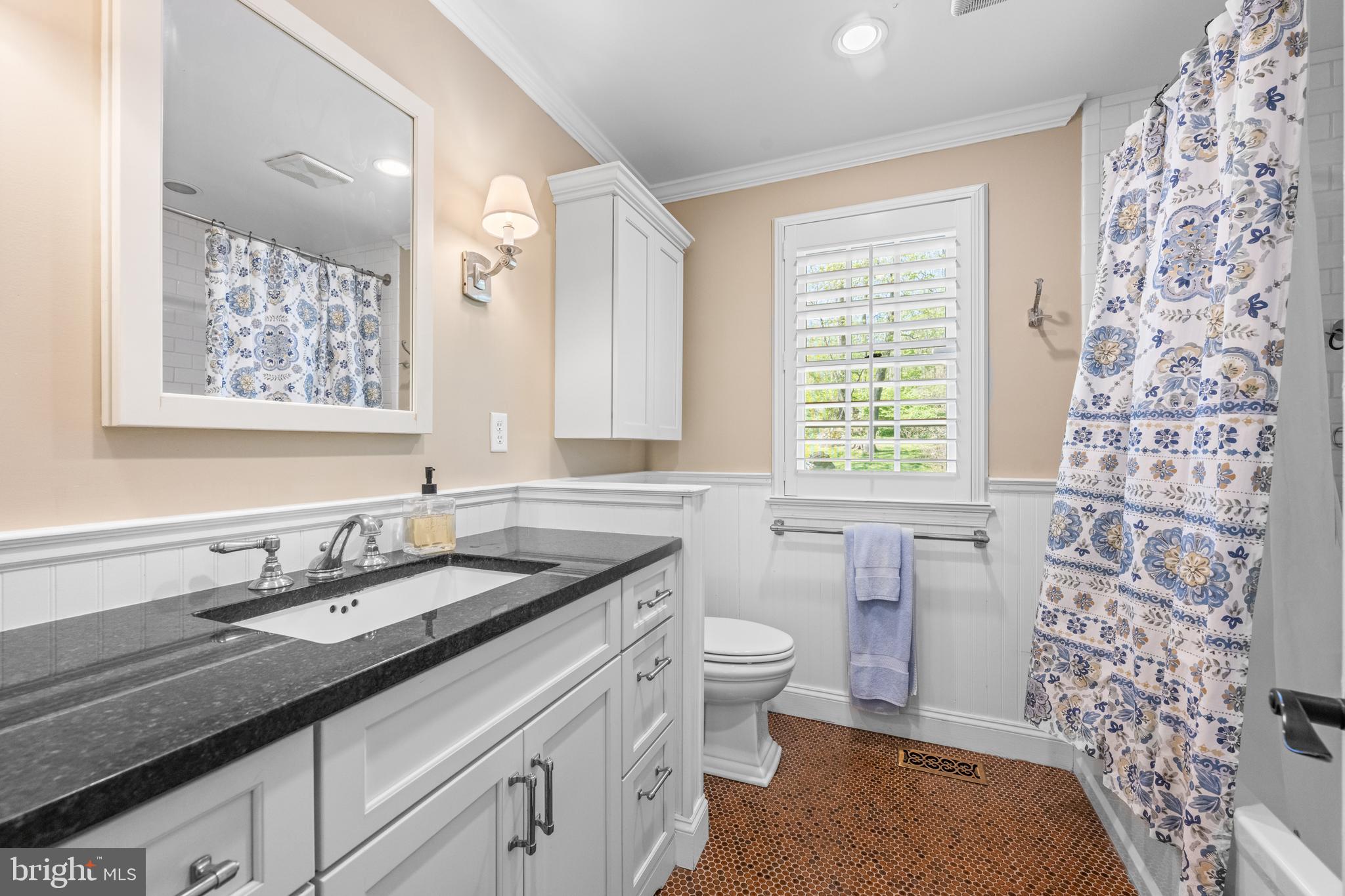 1064 Beaumont Road Berwyn, PA 19312 - Photo 28 of 41 Full Hall Updated Bathroom