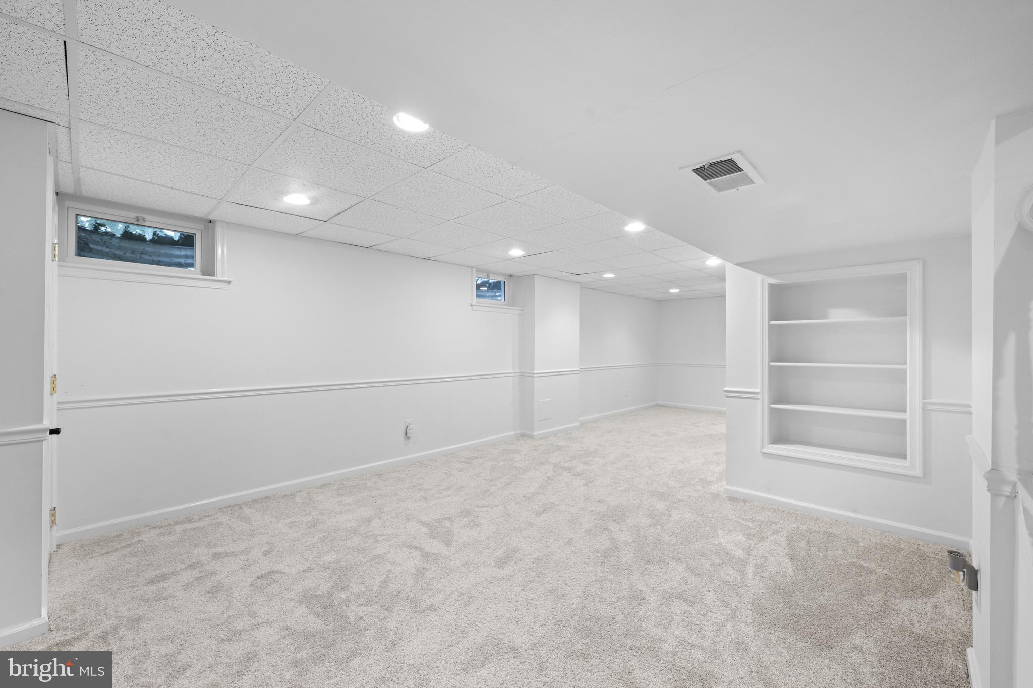 1064 Beaumont Road Berwyn, PA 19312 - Photo 31 of 41 New Carpet & Light Walls Make the Space Inviting