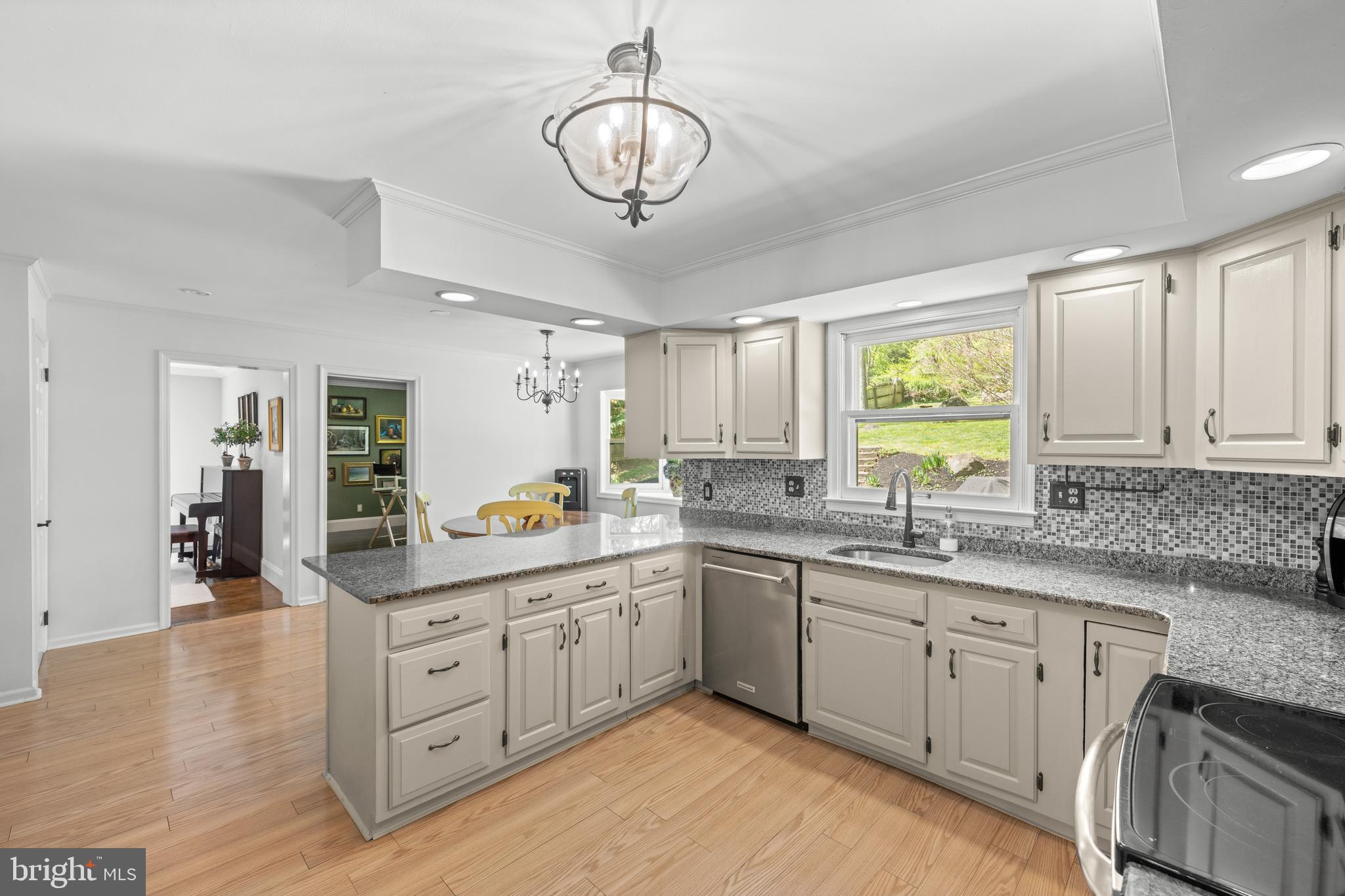1064 Beaumont Road Berwyn, PA 19312 - Photo 9 of 41 Plenty of Cabinetry and Counter Space