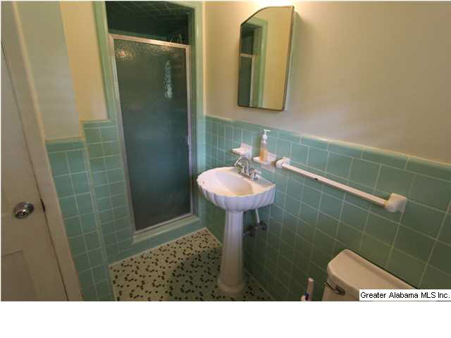 317 Crestview Road Anniston, AL 36207 - Photo 18 of 28 Gallery Image 18