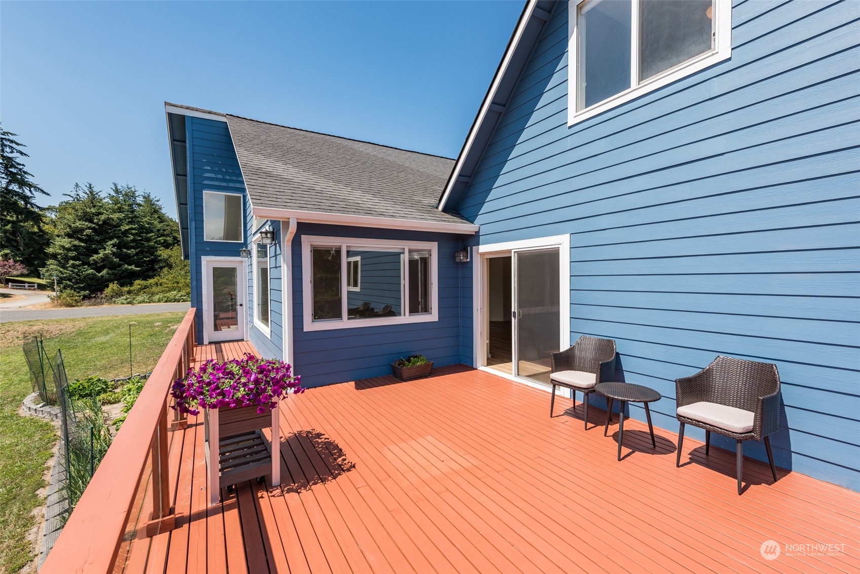 322 Ridge View Drive Sequim, WA 98382 - Photo 17 of 40 swimming pool view with a seating space