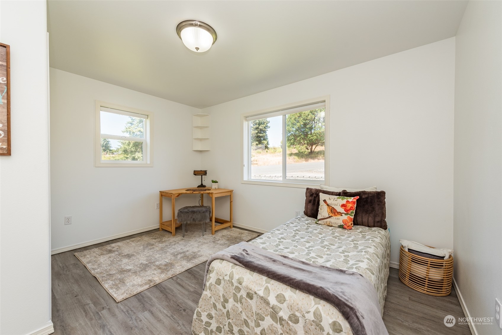 322 Ridge View Drive Sequim, WA 98382 - Photo 26 of 40 a bedroom with a bed and window