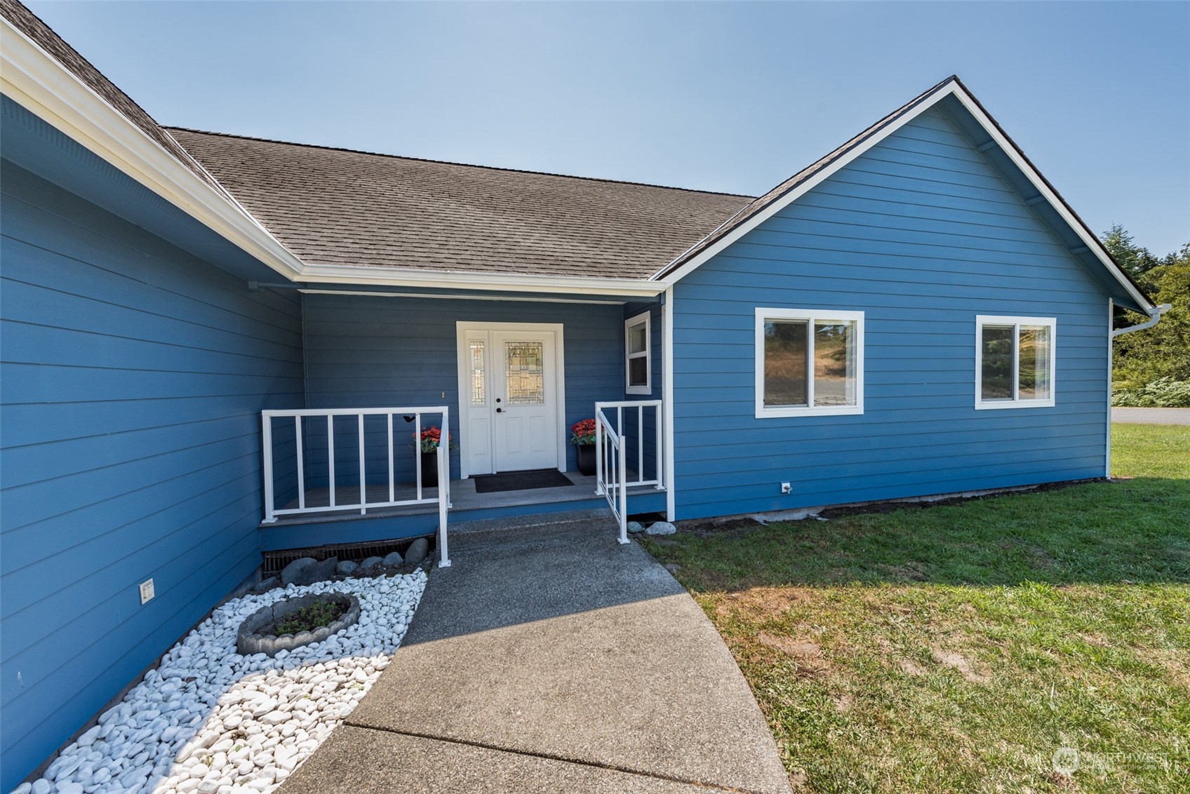 322 Ridge View Drive Sequim, WA 98382 - Photo 3 of 40