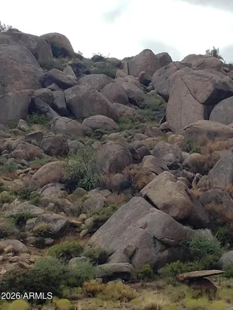 a view of a dry field