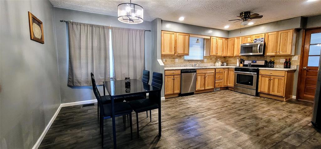 1114 Mitthoeffer Road Indianapolis, IN 46229 - Photo 4 of 13 Gallery Image 4