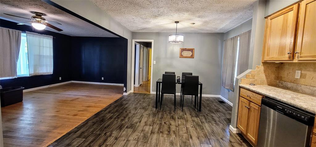 1114 Mitthoeffer Road Indianapolis, IN 46229 - Photo 5 of 13 Gallery Image 5
