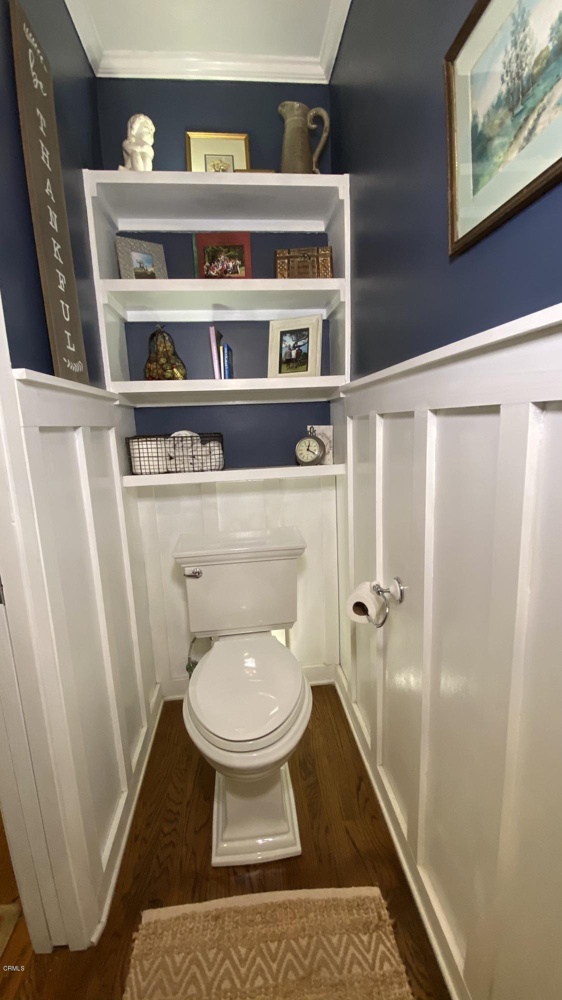 1644 Morada Place Altadena, CA 91001 - Photo 18 of 74 a bathroom with a toilet and a shower