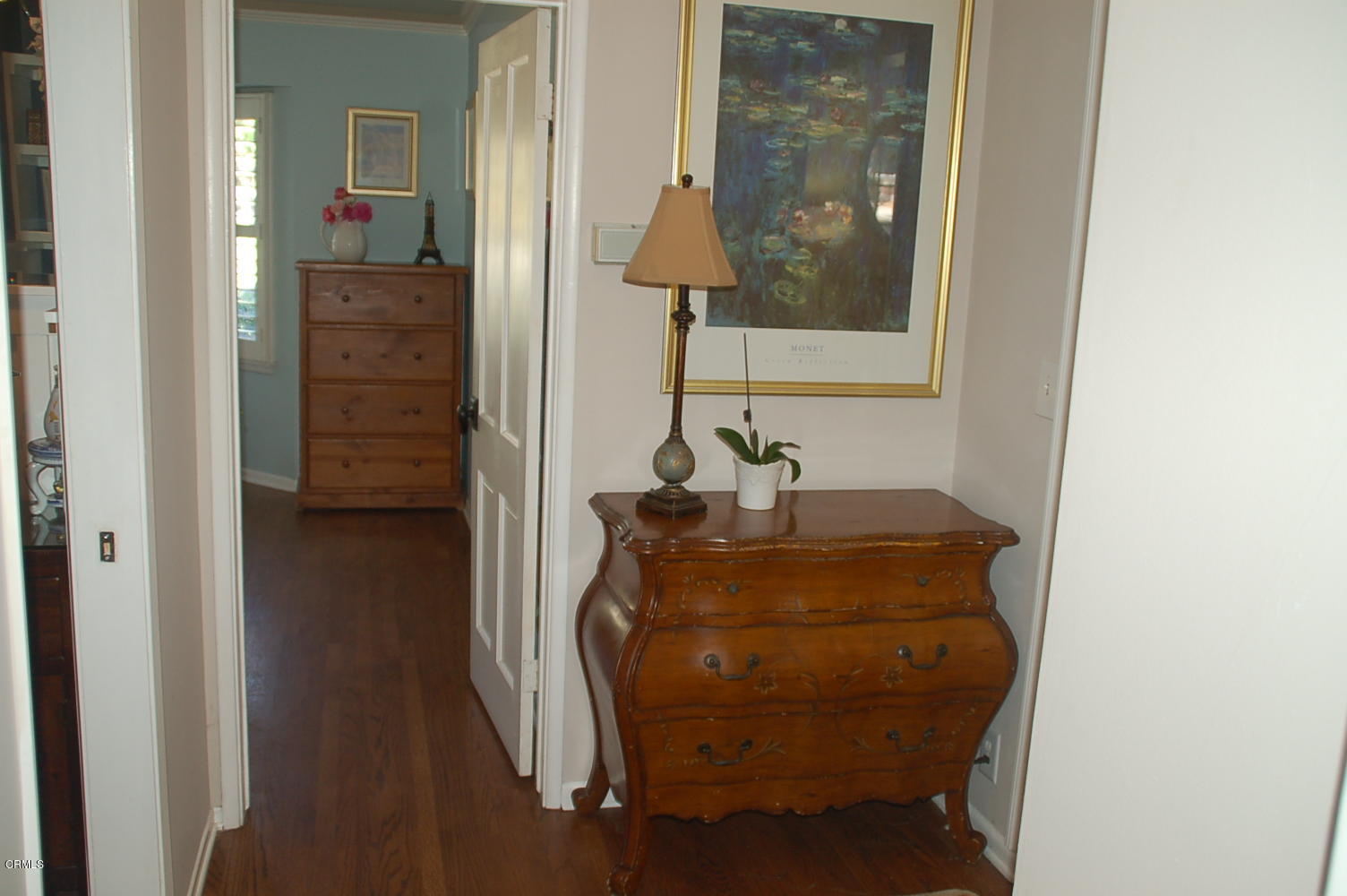 1644 Morada Place Altadena, CA 91001 - Photo 19 of 74 a room with wooden floor and mirror