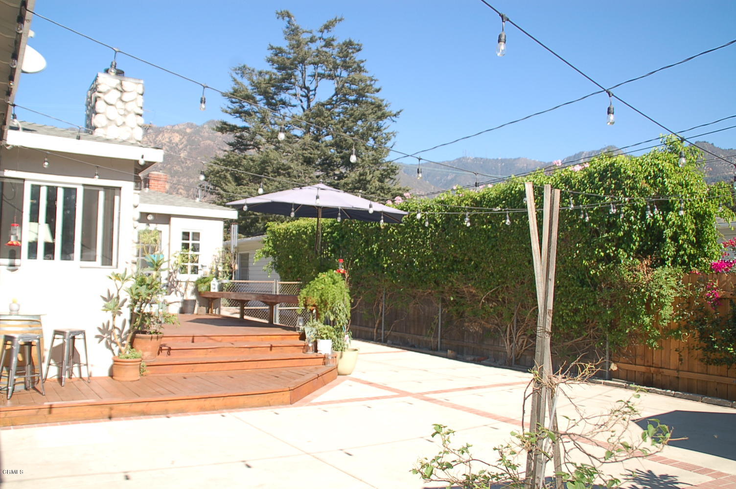 1644 Morada Place Altadena, CA 91001 - Photo 62 of 74 a outdoor view of a building with traffic signal lights