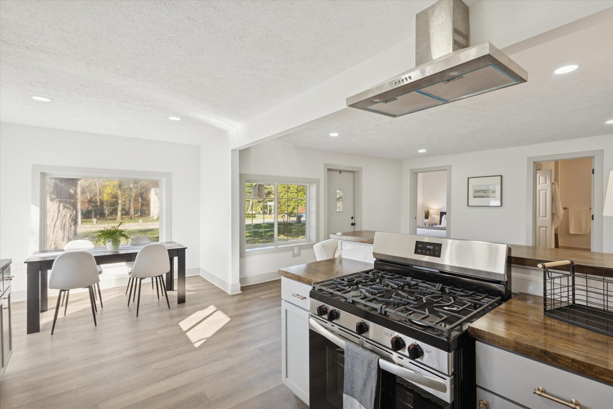 528 Lincoln Road Otsego, MI 49078 - Photo 18 of 38 18-528-Lincoln-Rd-Otsego-MI-49078-Window