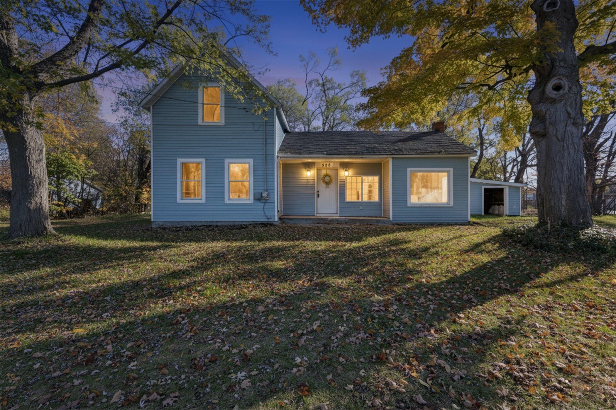 528 Lincoln Road Otsego, MI 49078 - Photo 2 of 38 01-528-Lincoln-Rd-Otsego-MI-49078-Window