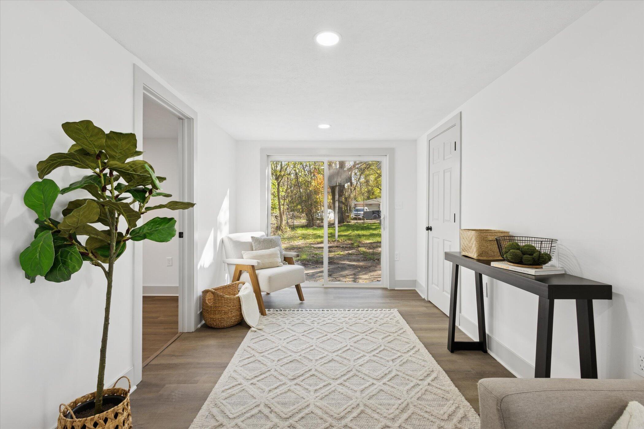 528 Lincoln Road Otsego, MI 49078 - Photo 21 of 38 21-528-Lincoln-Rd-Otsego-MI-49078-Window