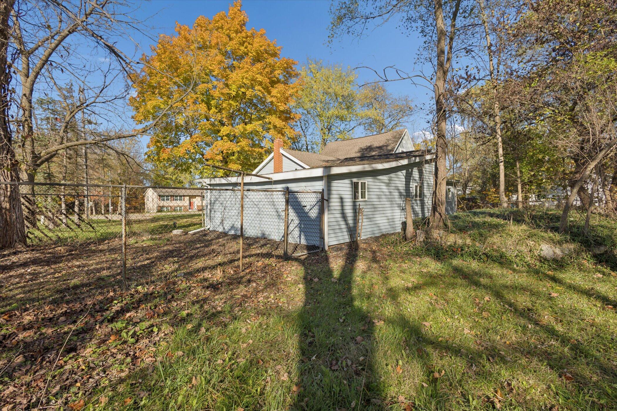 528 Lincoln Road Otsego, MI 49078 - Photo 34 of 38 34-528-Lincoln-Rd-Otsego-MI-49078-Window