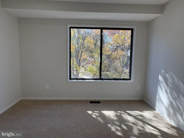 $425,000 | 20213 Lea Pond Place, Montgomery Village, MD 20886