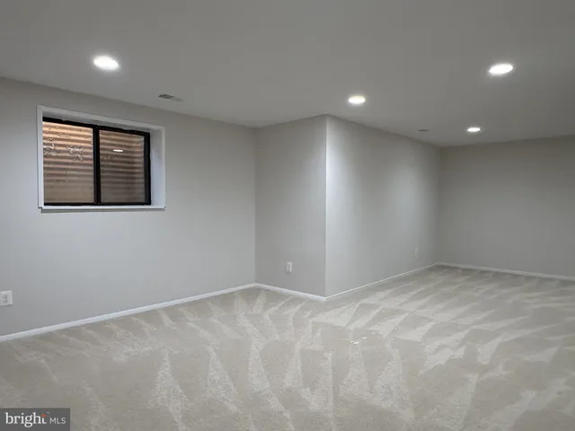 $425,000 | 20213 Lea Pond Place, Montgomery Village, MD 20886