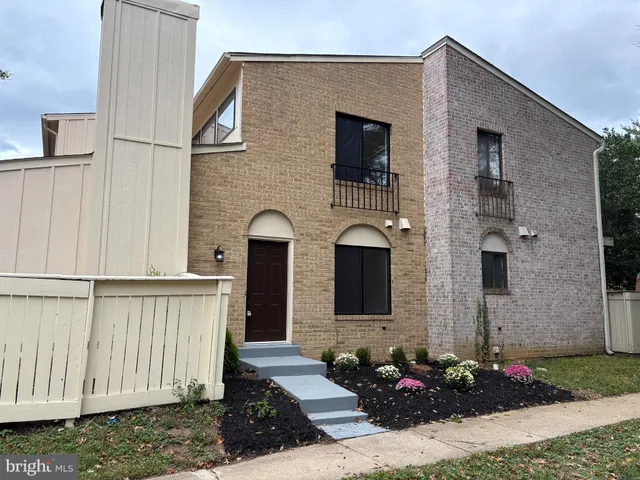 $425,000 | 20213 Lea Pond Place, Montgomery Village, MD 20886