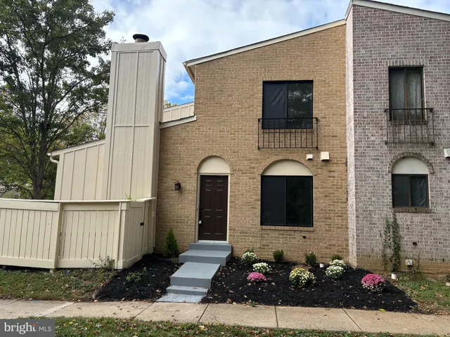 $425,000 | 20213 Lea Pond Place, Montgomery Village, MD 20886