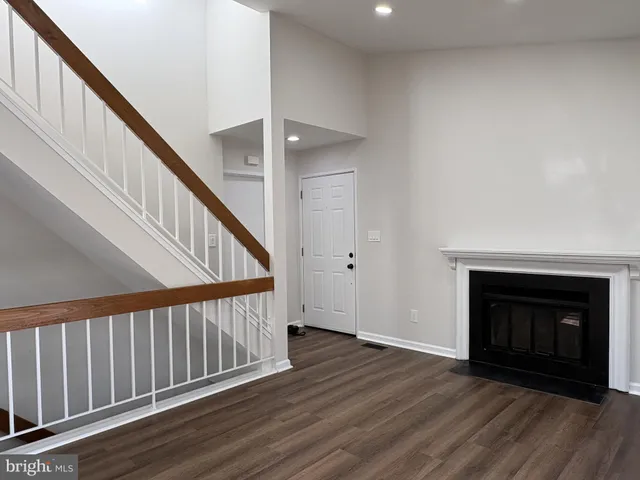 $425,000 | 20213 Lea Pond Place, Montgomery Village, MD 20886