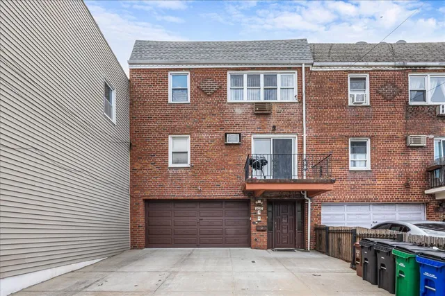 $1,350,000 | 60-30 55th Drive, Unit TRIPLEX | Maspeth
