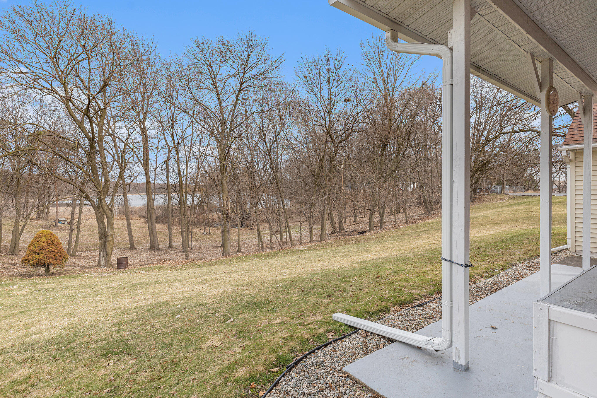 159 East State Road Grant, MI 49327 - Photo 3 of 26 020_e_state_31_65