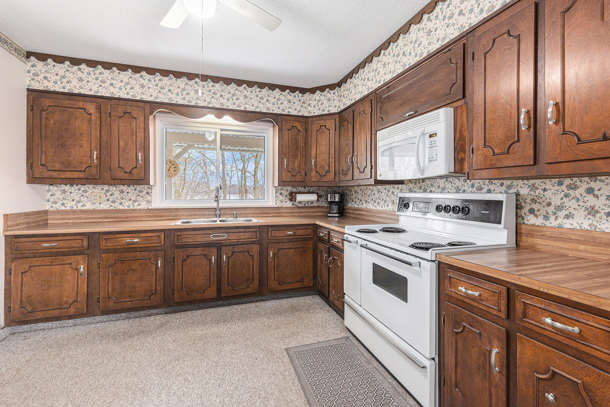 159 East State Road Grant, MI 49327 - Photo 6 of 26 009_e_state_16_400