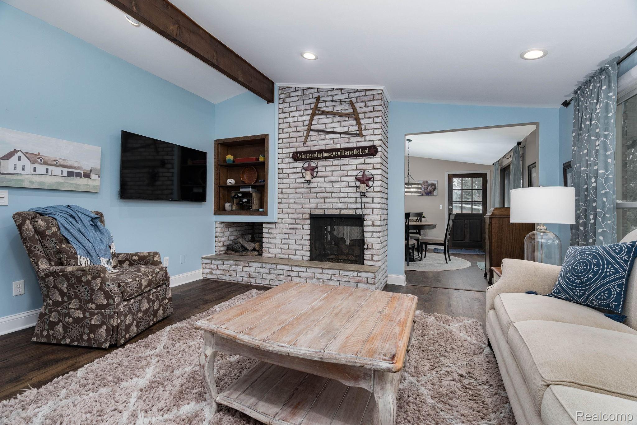 210 Donegal Drive Rochester, MI 48309 - Photo 11 of 48 11-web-or-mls-210-Donegal-Dr-11.jpg