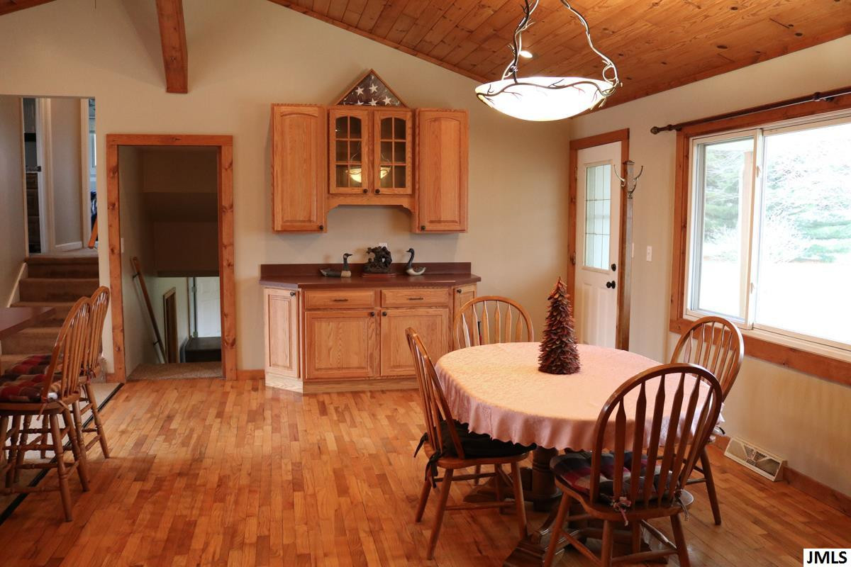 13135 Bunkerhill Road Munith, MI 49259 - Photo 9 of 36 Photo 9