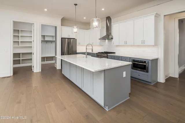 $834,900 | 76 Pine Tree Point, Snow Hill, NC 28580