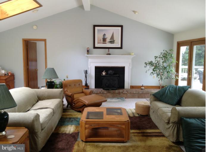 232 River Road Chestertown, MD 21620 - Photo 2 of 23 Grand views of Chester River