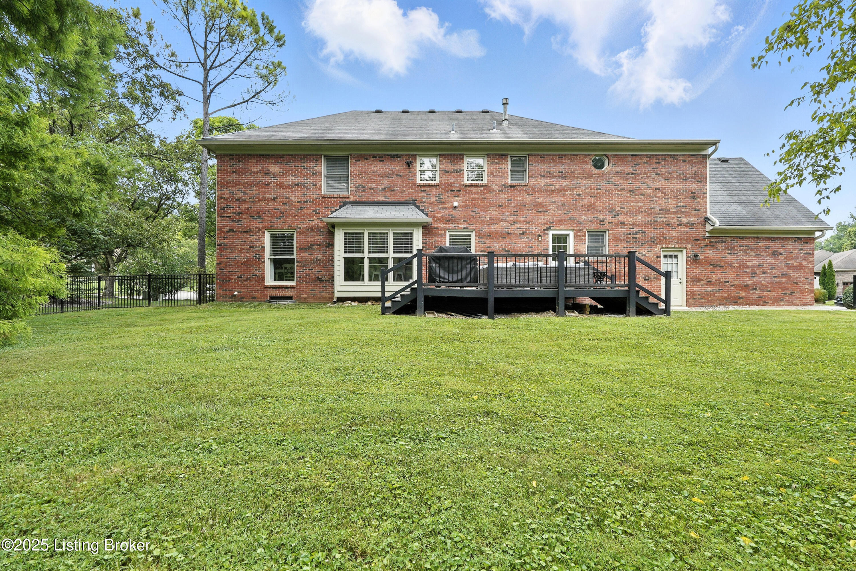 12512 Kirkham Road Louisville, KY 40299 - Photo 56 of 61 12512kirkham_louisvillerealestatemedia_2