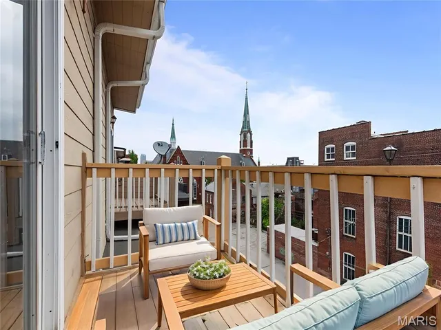 $164,900 | 1714 South Tucker Boulevard, Unit D, St. Louis, MO 63104