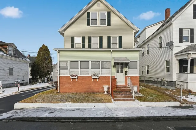 $649,999 | 6 Wilbur Street, Taunton, MA 02780