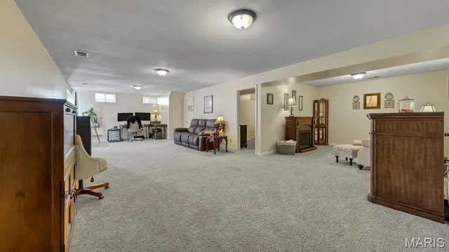 $335,000 | 507 Woolf Road, Warrenton, MO 63383