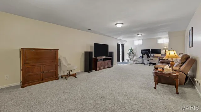 $335,000 | 507 Woolf Road, Warrenton, MO 63383