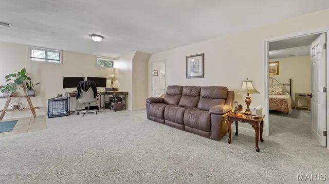 $335,000 | 507 Woolf Road, Warrenton, MO 63383