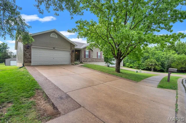 $335,000 | 507 Woolf Road, Warrenton, MO 63383