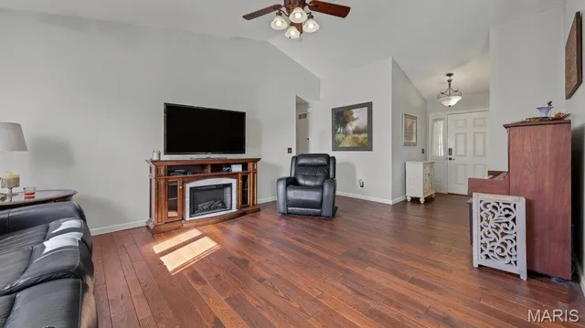 $335,000 | 507 Woolf Road, Warrenton, MO 63383