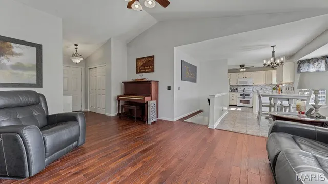 $335,000 | 507 Woolf Road, Warrenton, MO 63383