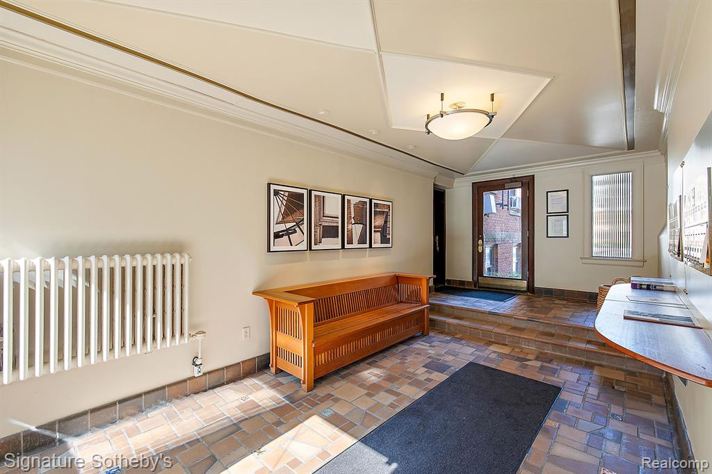 327 Southfield Road, Unit #3AN Birmingham, MI 48009 - Photo 5 of 41