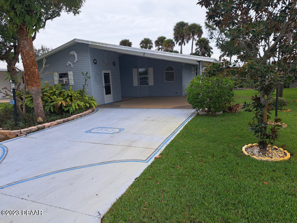 753 Navigators Way Edgewater, FL 32141 - Photo 2 of 36 3