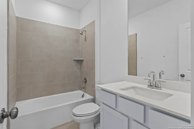 $404,990 | 5520 Paschal Park, New Braunfels, TX 78132