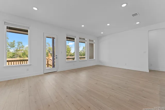 $404,990 | 5520 Paschal Park, New Braunfels, TX 78132