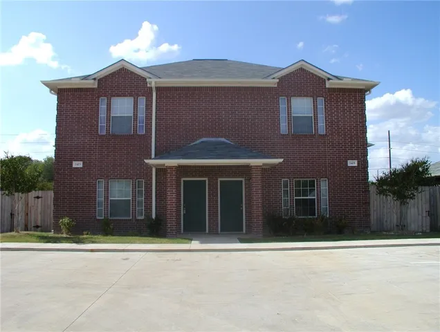 $1,350 | 2425 Berger Drive, Bryan, TX 77802