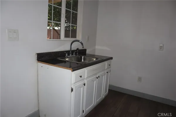 $899,000 | 2143 West Arlington Street, Long Beach, CA 90810