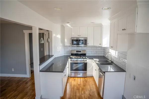 $899,000 | 2143 West Arlington Street, Long Beach, CA 90810