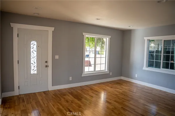 $899,000 | 2143 West Arlington Street, Long Beach, CA 90810