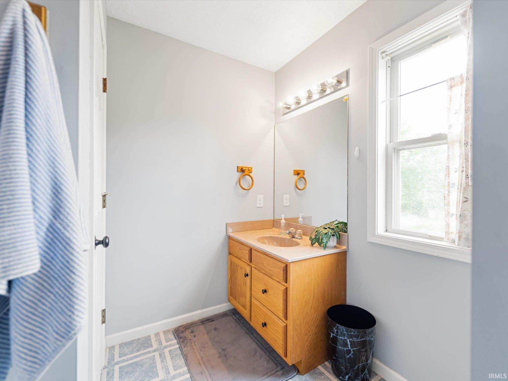 905 Timothy Court Bloomington, IN 47403 - Photo 17 of 25 Gallery Image 17