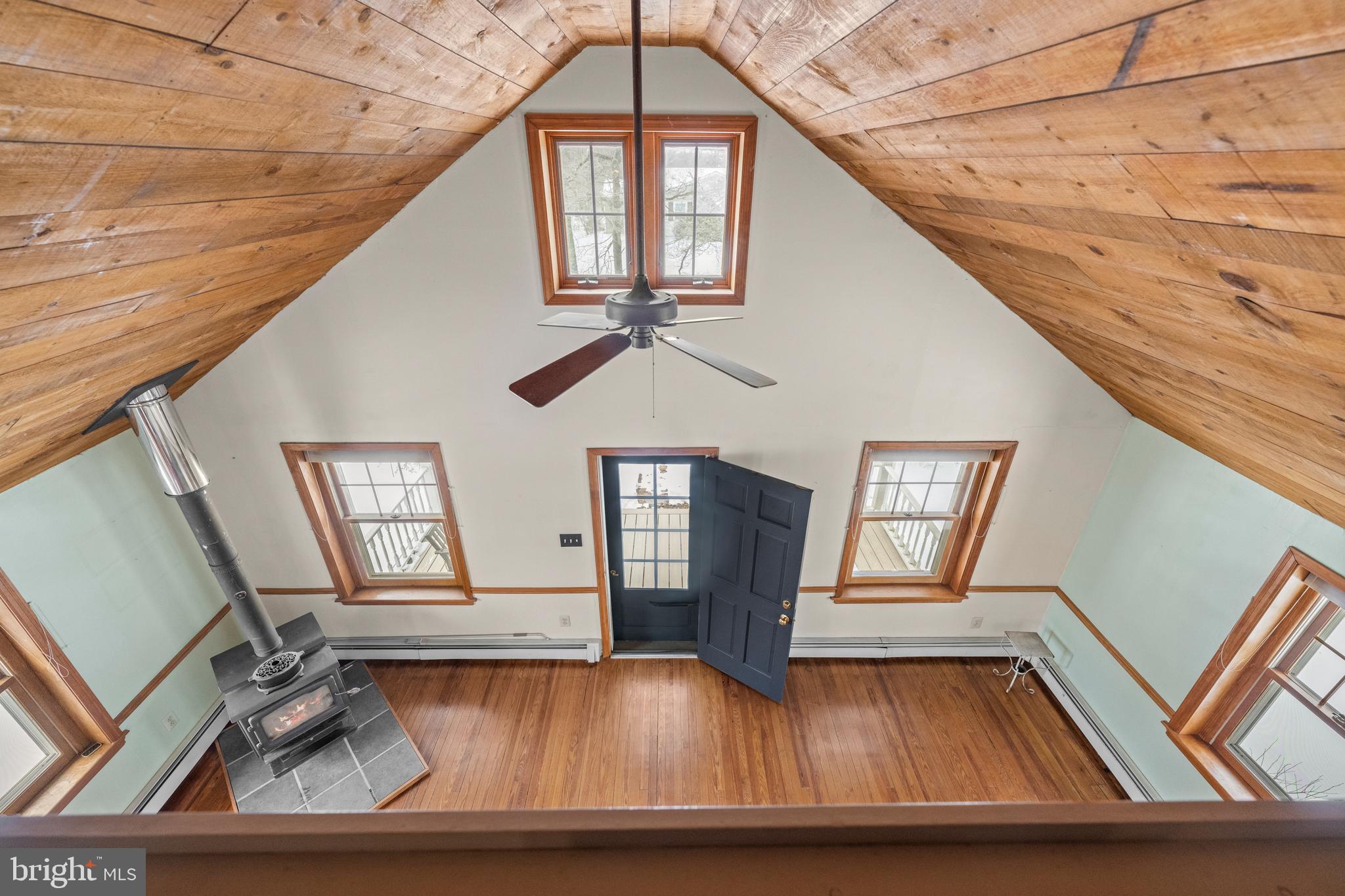 691 Park Road Lansdale, PA 19446 - Photo 36 of 50 a view of front door with small stairs