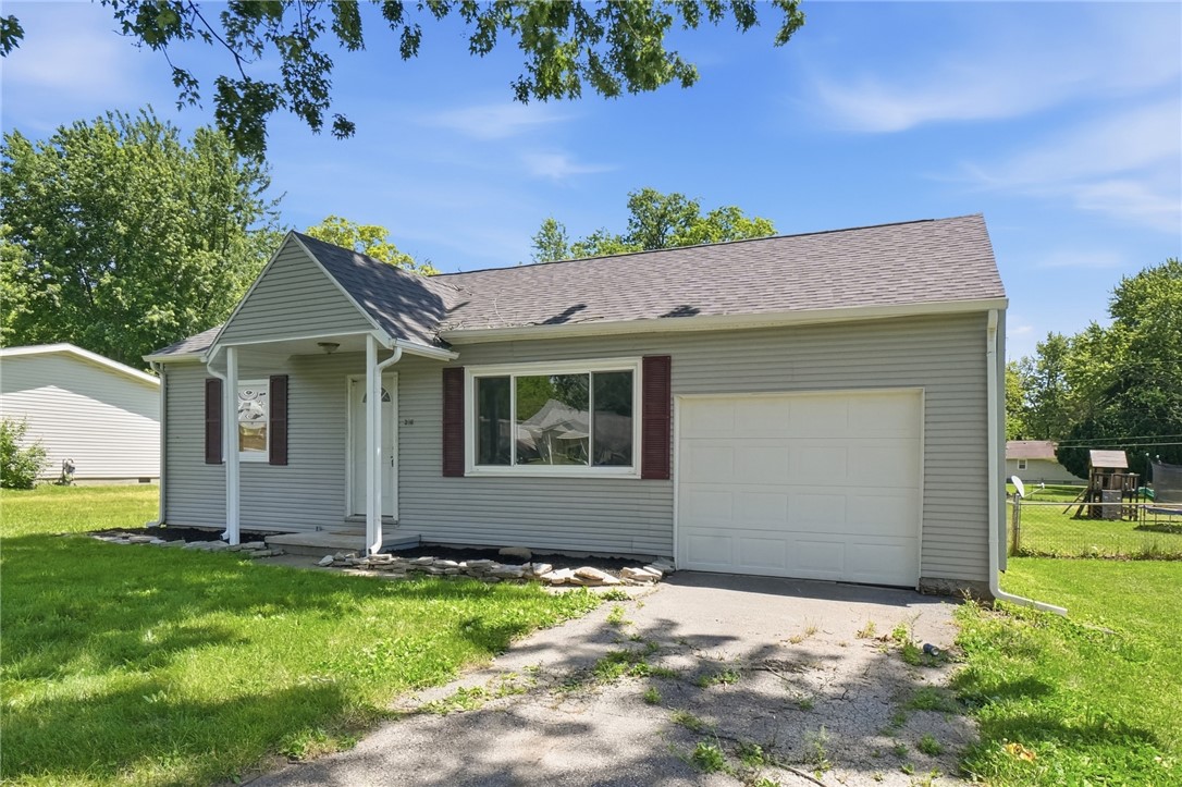 316 Hickory Drive Springfield, OH 45503 - Photo 2 of 29