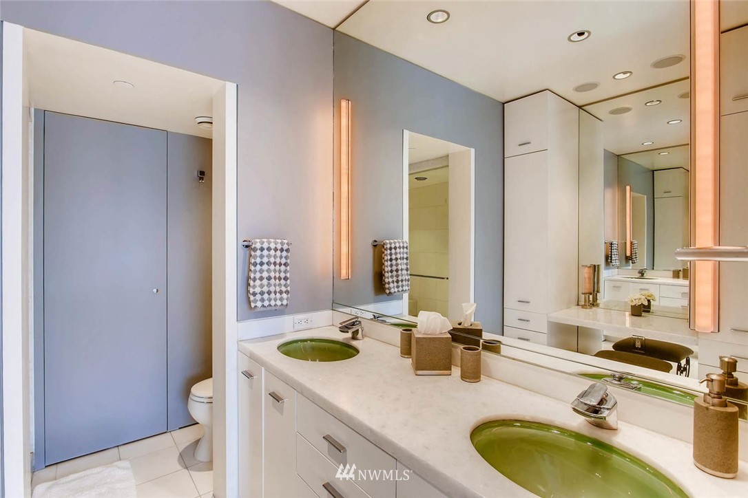 2929 1st Avenue, Unit PH7 Seattle, WA 98121 - Photo 15 of 25